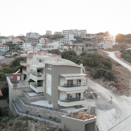 Dk Luxury Suite Néa Péramos Dış mekan fotoğraf