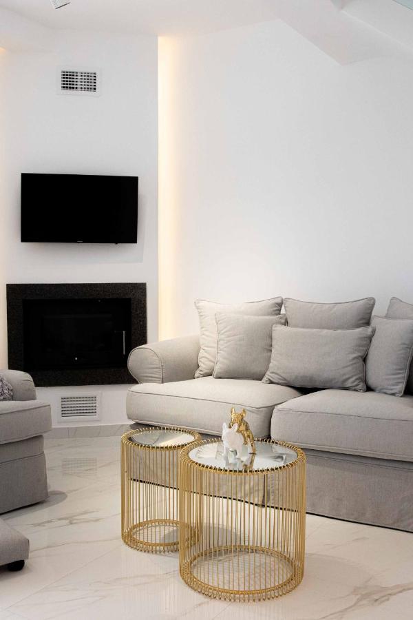 Dk Luxury Suite Néa Péramos Dış mekan fotoğraf