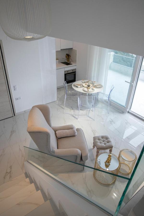 Dk Luxury Suite Néa Péramos Dış mekan fotoğraf