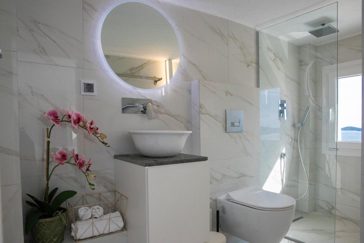 Dk Luxury Suite Néa Péramos Dış mekan fotoğraf