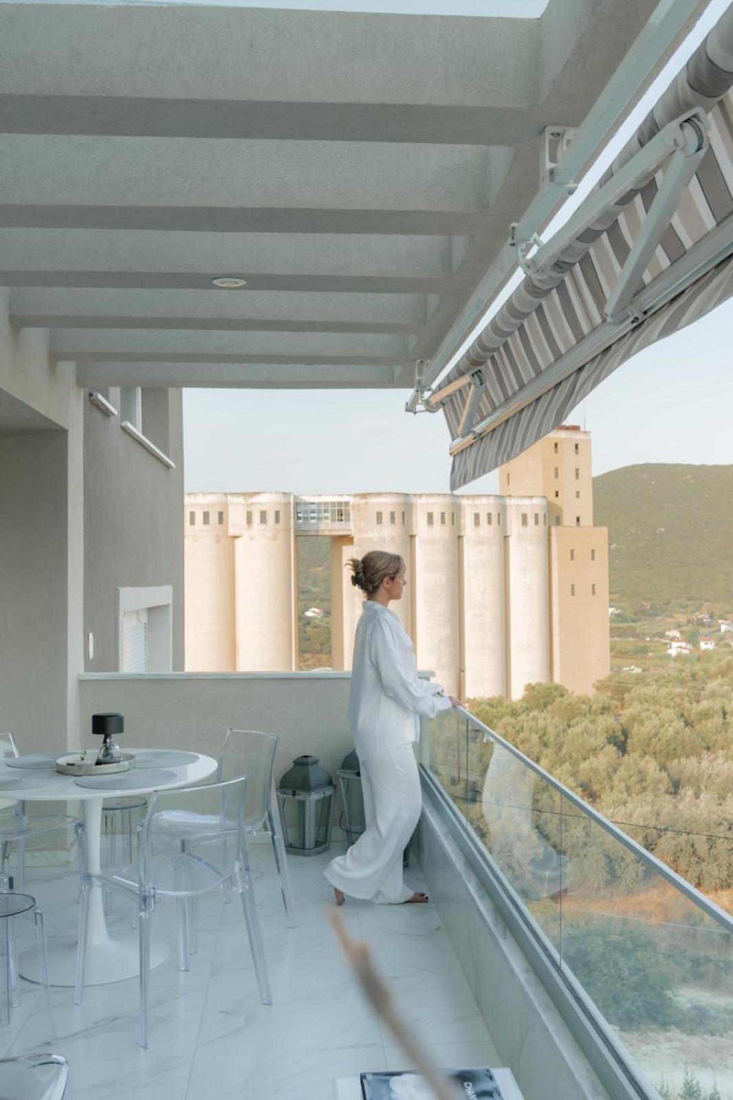 Dk Luxury Suite Néa Péramos Dış mekan fotoğraf